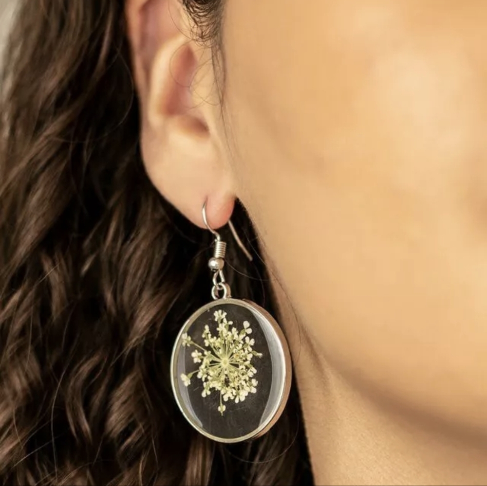 Paparazzi ~ Happily Ever Eden - White Pressed Flower Earrings